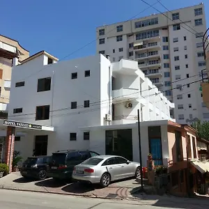 Hotel Tatzati Sarandë